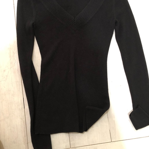 Express sweater - Picture 3 of 3